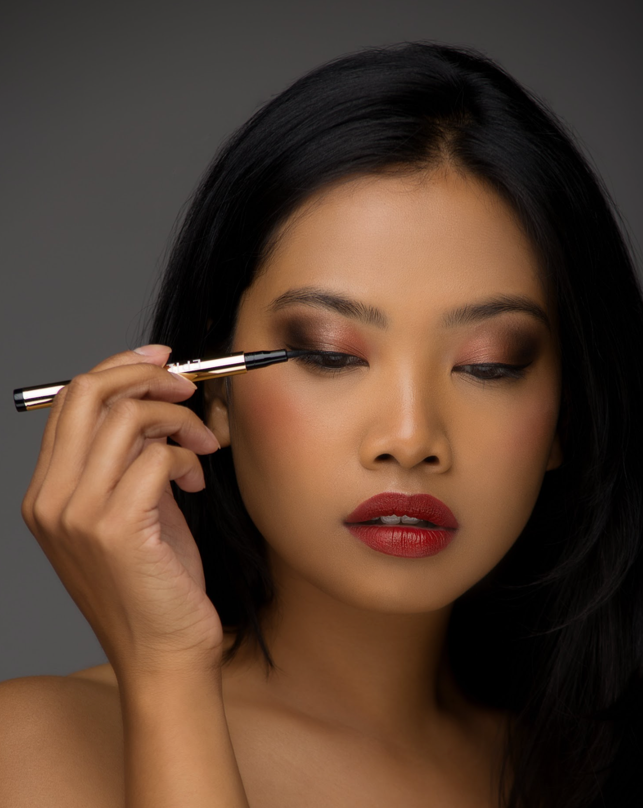Waterproof Liquid Eyeliner Pen Vegan Smudge Proof Precision Matte